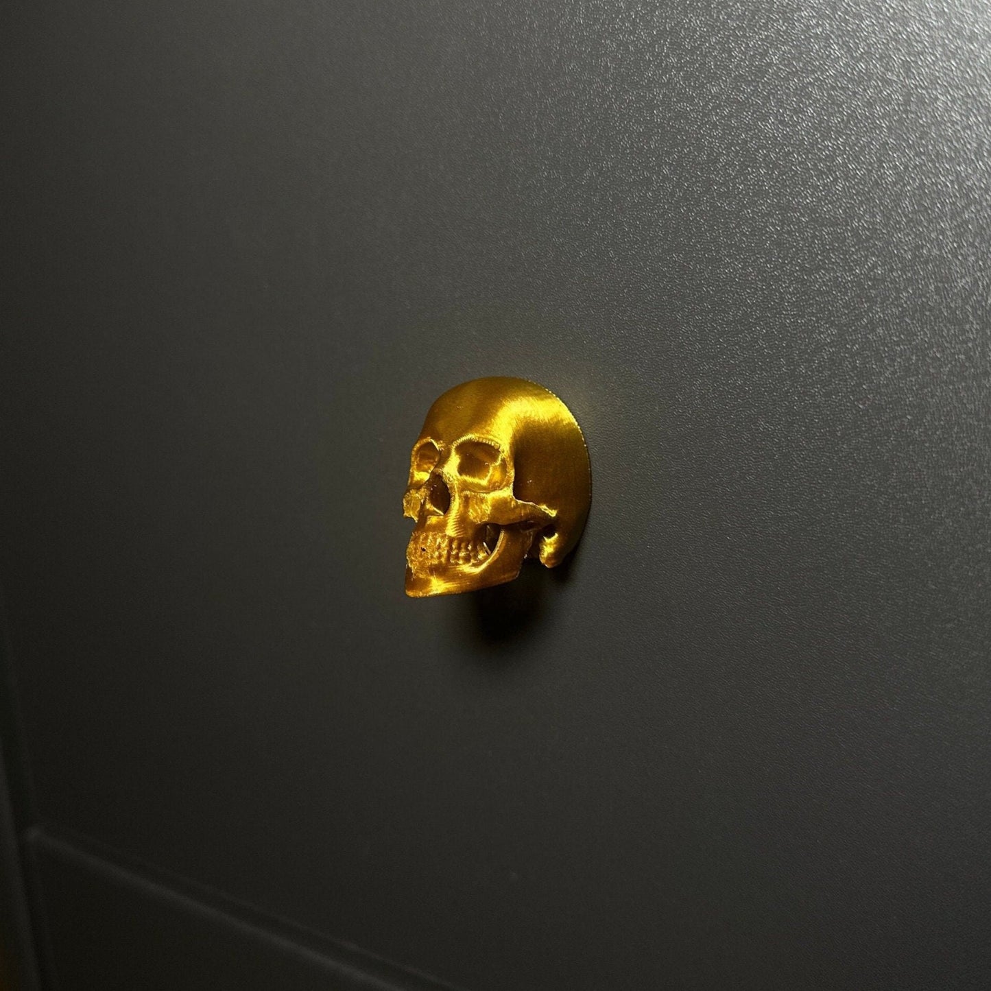 Totenkopf Schrankknopf - Gruselig, Einzigartig, Stilvoll für jedes Zimmer - Schrankgriff Knauf Goth ausgefallen