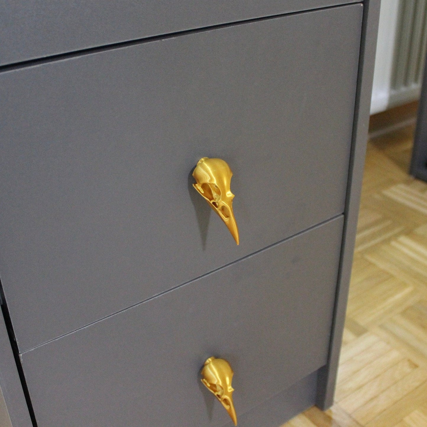 Mystischer Raben Schädel Schrankknopf Gold – Einzigartige Deko für außergewöhnliche Möbel - Griff Knauf Goth