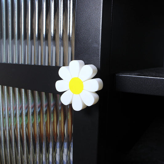 Margeriten Schrankknopf – sommerliche Akzente für Kinderzimmer Küche Wohnzimmer Schrankgriff Schrankknauf